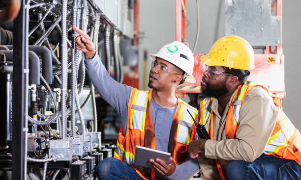 Best Licensed Electrician  in Pinehurst, ID